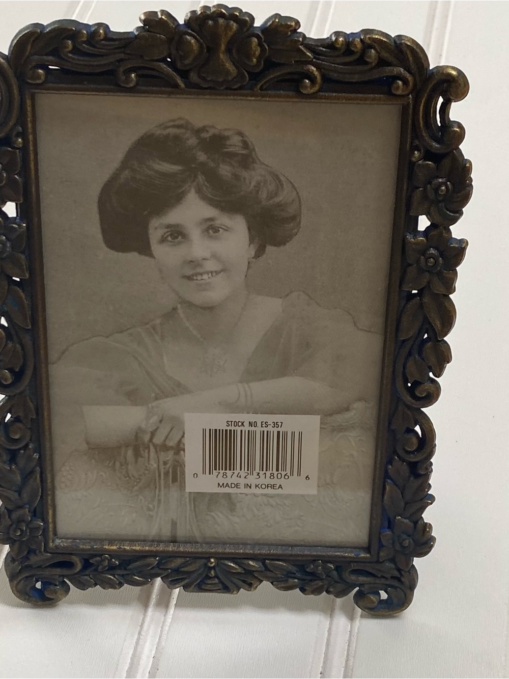 Ornate Decorative Metal Photo Frame - Antique Brass Finish